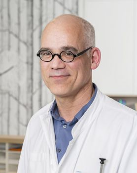 Prof. Dr. C. Heesen
